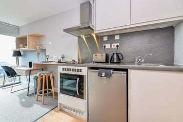 1 bed studio, West Street, Devonshire Green, Sheffield, S14FD - Image 4